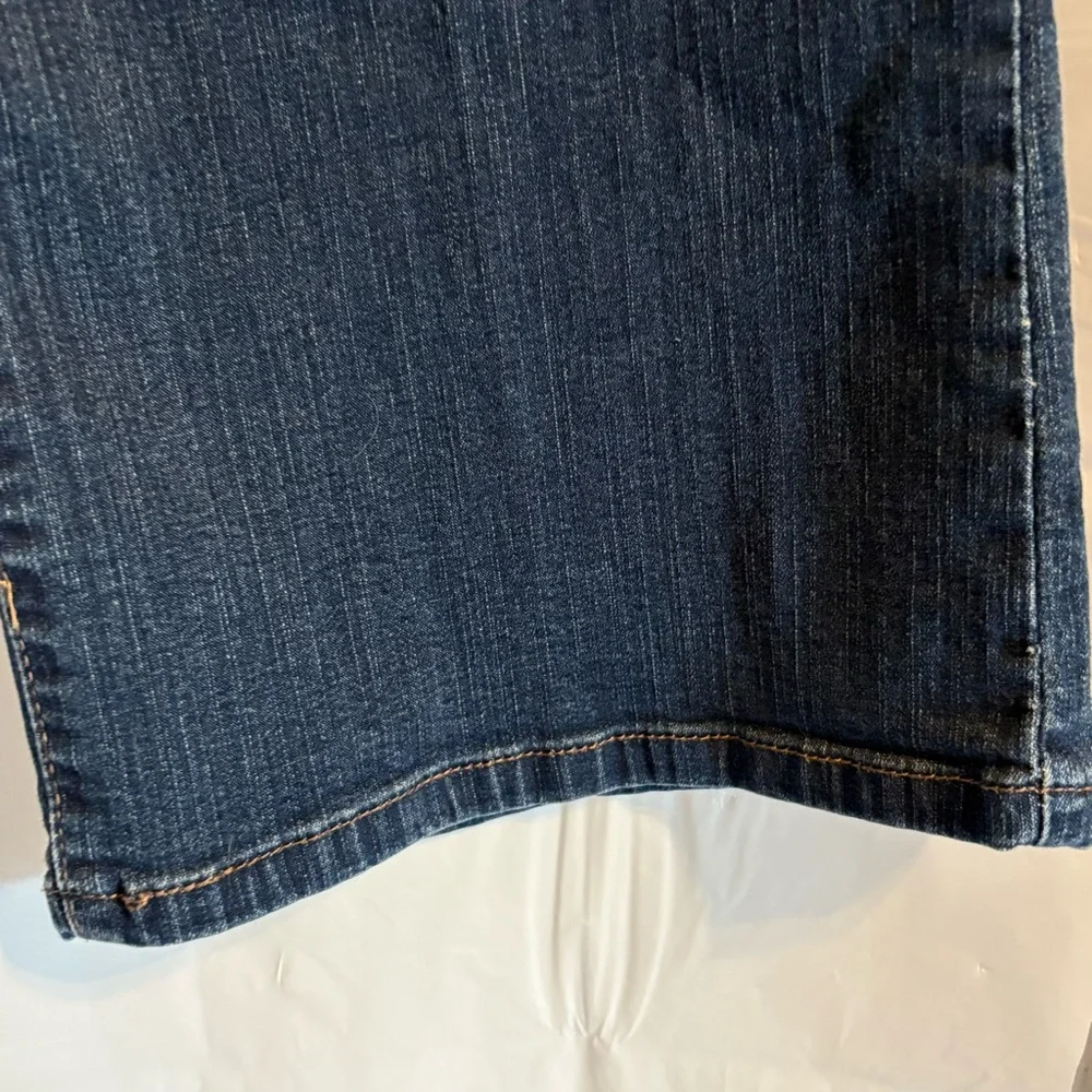 Levi’s 512 Perfectly Slimming Jeans Women’s Sz 16P Short Cotton Denim Flattering